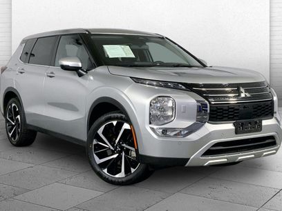 Used 2024 Mitsubishi Outlander SE