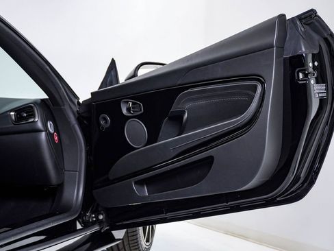 Used 2018 Aston Martin DB11 V8 image 19