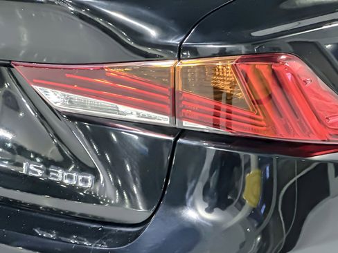 Used 2020 Lexus IS 300 F Sport w/ Blackline Edition RWD image 12