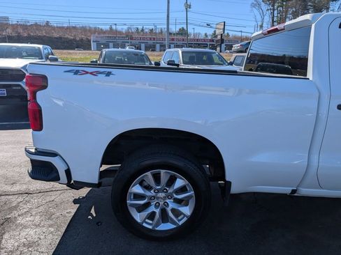 Used 2024 Chevrolet Silverado 1500 Custom AWD/4WD image 8