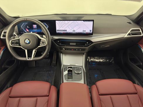 Used 2025 BMW 330i Sedan w/ M Sport Package image 13