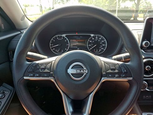 Used 2024 Nissan Sentra SV FWD image 19