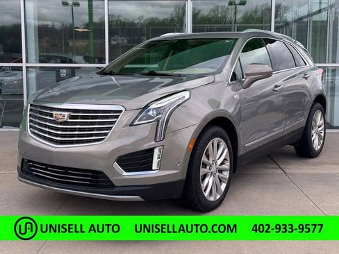 Used 2018 Cadillac XT5 Platinum w/ Driver Assist Package image 1