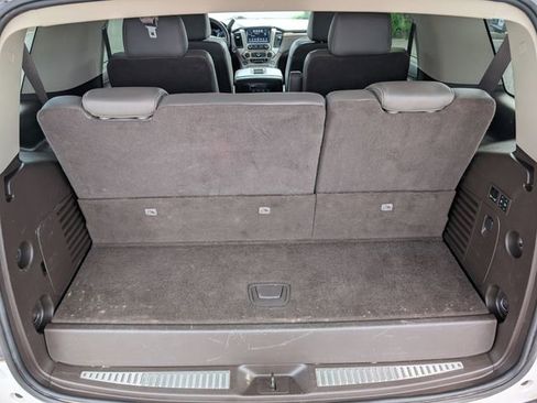 Used 2020 GMC Yukon Denali w/ Denali Premium Package RWD image 16