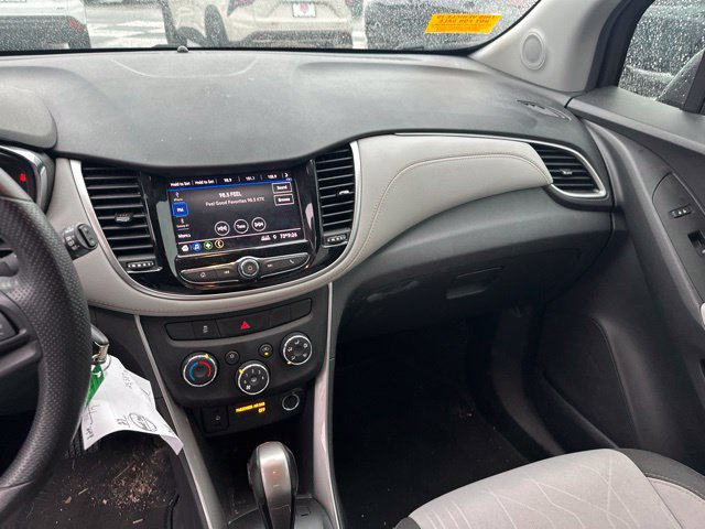 Used 2020 Chevrolet Trax LT FWD image 11