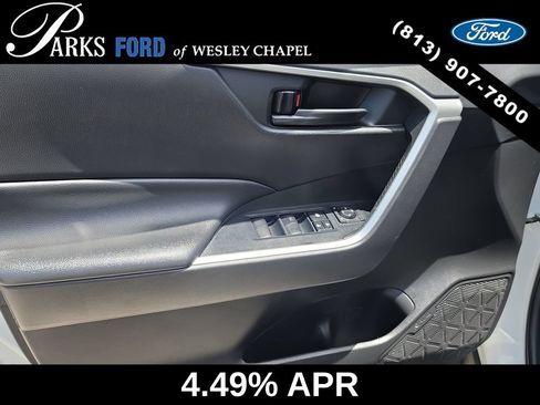 Used 2022 Toyota RAV4 LE FWD image 16