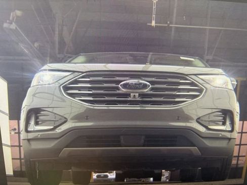 Used 2024 Ford Edge Titanium w/ Equipment Group 301A image 13