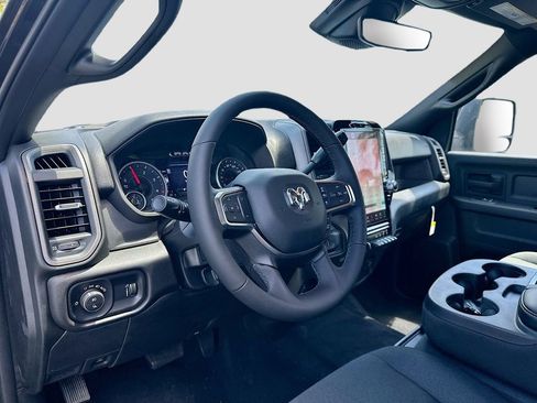 New 2025 RAM 2500 Tradesman AWD/4WD image 9
