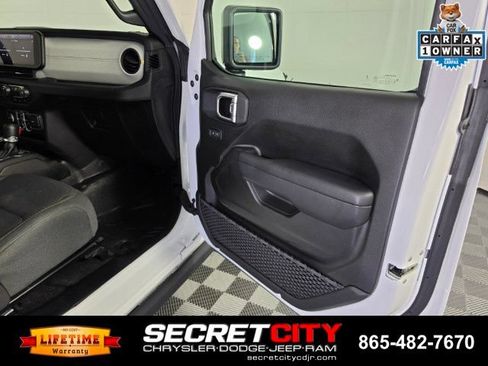 Used 2024 Jeep Wrangler Unlimited Sport AWD/4WD image 33