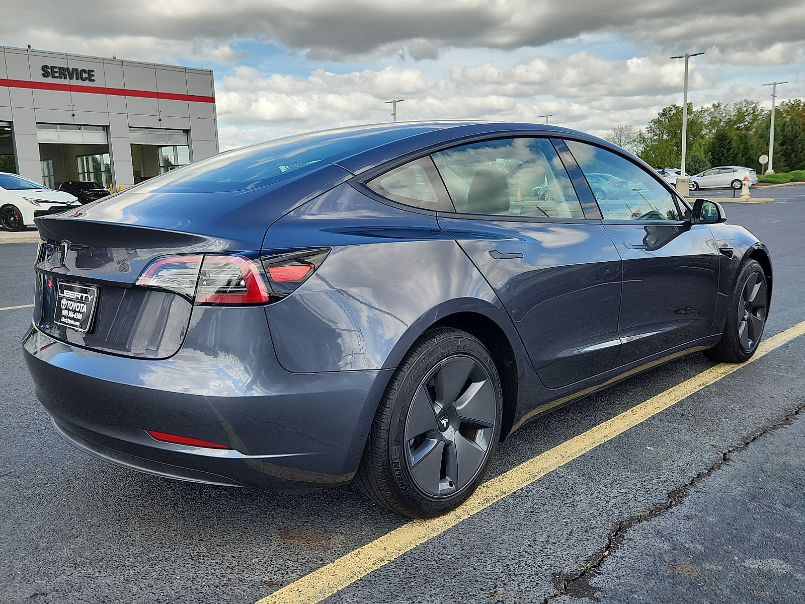 Used 2023 Tesla Model 3 Standard Range RWD image 6