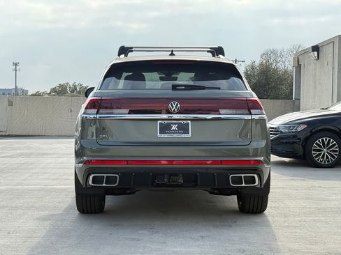 New 2026 Volkswagen Atlas Cross Sport SEL Premium R-Line AWD/4WD image 8