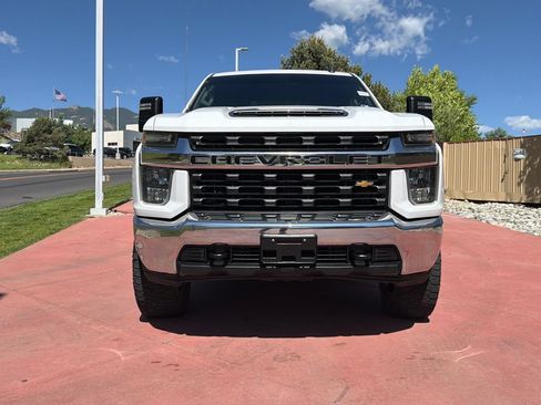 Used 2020 Chevrolet Silverado 3500 LT AWD/4WD image 2