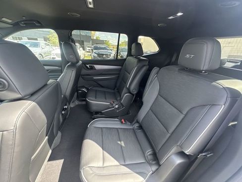 New 2026 Buick Enclave Sport Touring w/ Power Package image 21