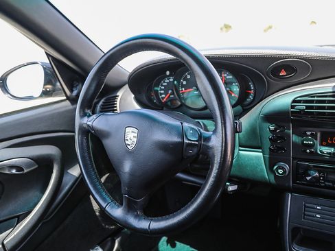 Used 2000 Porsche 911 Carrera RWD image 15