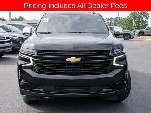 Used 2021 Chevrolet Tahoe Premier w/ Premium Package RWD image 2