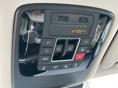 New 2026 Kia Carnival SX w/ SX Dark Edition Package FWD image 28