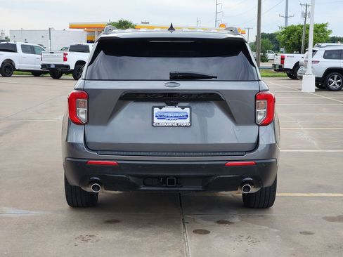 Used 2022 Ford Explorer ST-Line w/ Class IV Trailer Tow Package RWD image 6