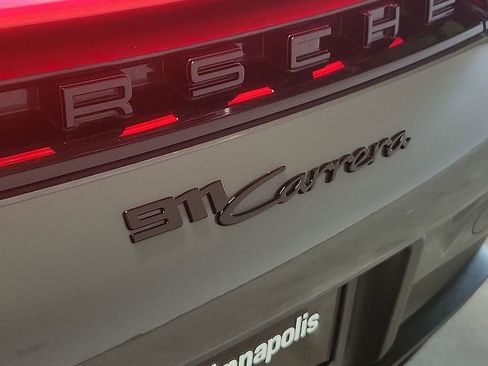 Used 2025 Porsche 911 Carrera RWD image 32