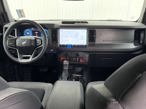 Used 2025 Ford Bronco 4-Door AWD/4WD image 28