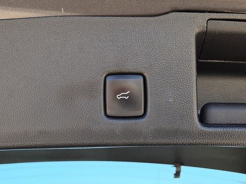 Used 2023 Ford Escape ST-Line FWD image 14