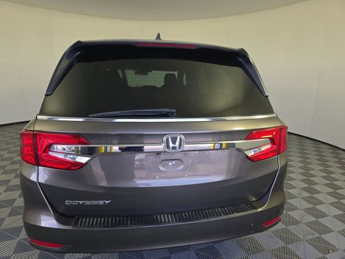 Used 2018 Honda Odyssey EX image 7