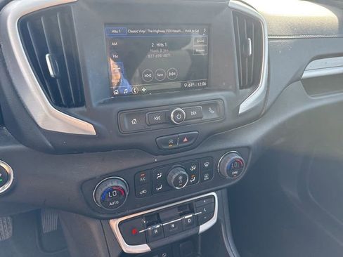 Used 2022 GMC Terrain SLE w/ Driver Convenience Package image 18