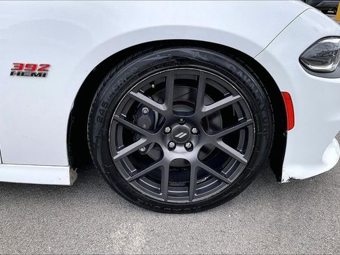 Used 2018 Dodge Charger R/T Scat Pack RWD image 11