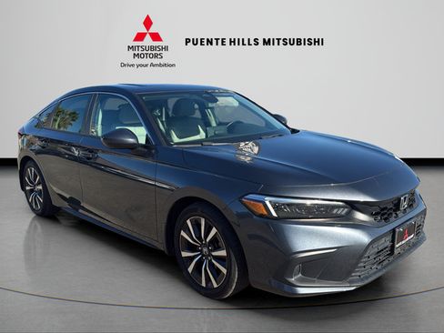 Used 2022 Honda Civic EX-L image 3