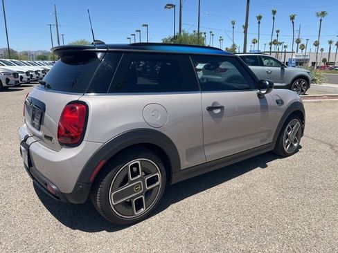 Used 2022 MINI Cooper SE FWD image 4