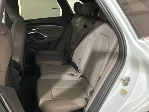 New 2025 Audi Q5 2.0T Premium Plus image 17