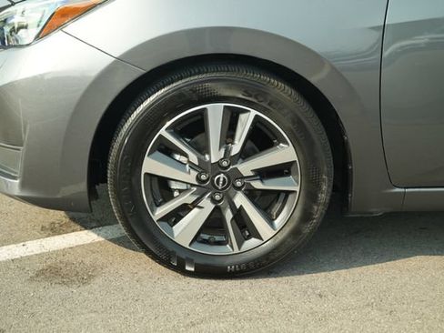 Used 2025 Nissan Versa SV FWD image 11