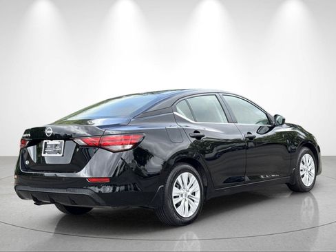 Used 2025 Nissan Sentra S FWD image 5