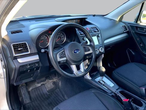 Used 2018 Subaru Forester 2.5i w/ Alloy Wheel Package AWD/4WD image 17