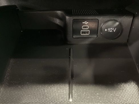 Used 2024 Ford Escape ST-Line w/ Tech Pack #1 AWD/4WD image 19