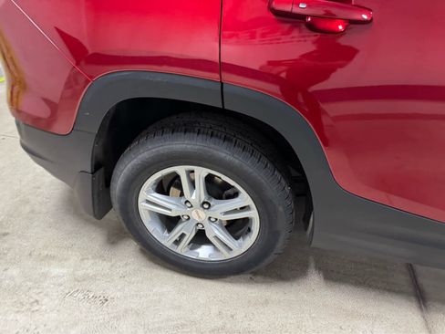 Certified 2022 GMC Terrain SLE w/ Driver Convenience Package image 8