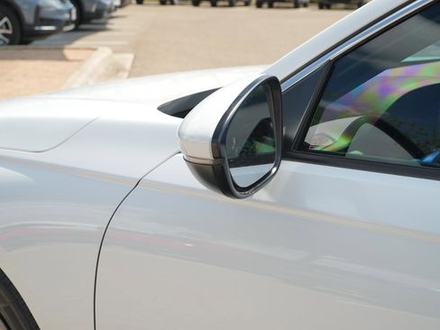 Used 2025 Honda Accord EX-L image 11