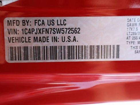 Used 2025 Jeep Wrangler Unlimited Rubicon image 37