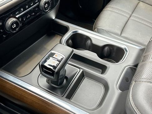 Used 2024 Chevrolet Silverado 1500 High Country w/ Midnight Edition image 17