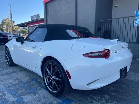 Used 2017 MAZDA MX-5 Miata Grand Touring RWD image 7