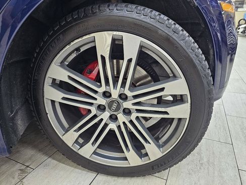 Used 2018 Audi SQ5 Premium Plus w/ S Sport Package AWD/4WD image 42