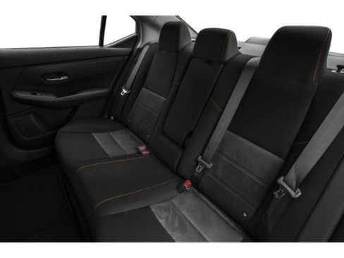 Used 2022 Nissan Sentra SR w/ SR Premium Package image 17