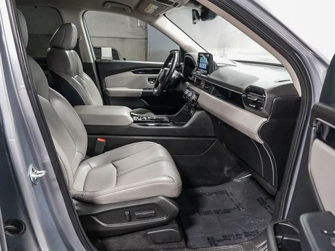 Used 2023 Honda Pilot EX-L image 16