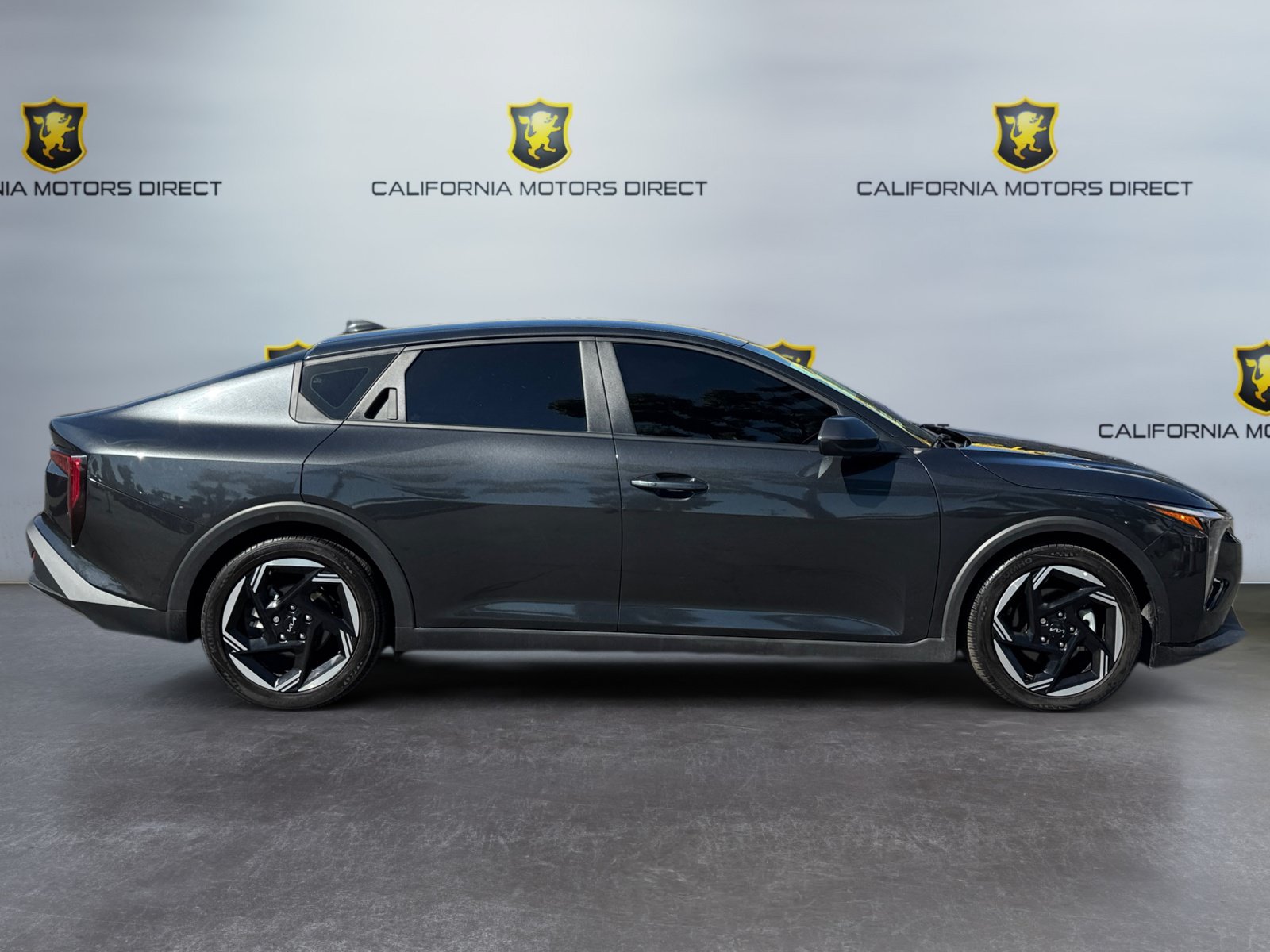 Used 2025 Kia K4 EX FWD image 6