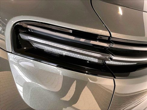 New 2025 Porsche Macan 4S Electric image 30