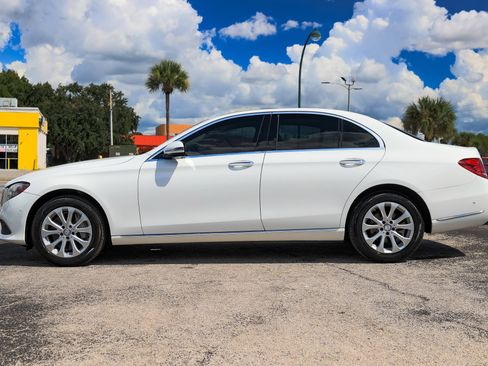 Used 2017 Mercedes-Benz E 300 4MATIC image 8