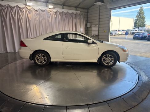 Used 2007 Honda Accord EX image 4