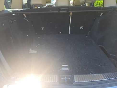 Used 2011 Mercedes-Benz GLK 350 2WD image 17