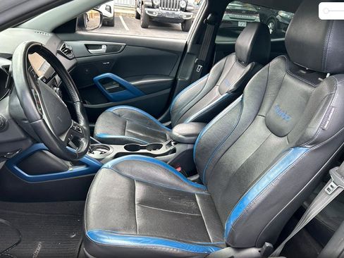 Used 2014 Hyundai Veloster Turbo FWD image 9