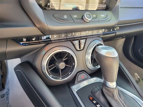Used 2017 Chevrolet Camaro SS image 27
