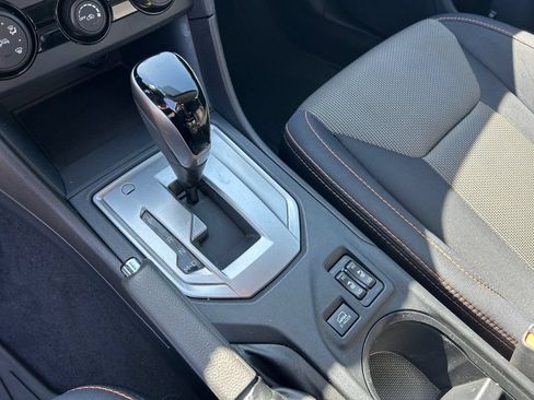 Used 2018 Subaru Crosstrek 2.0i Premium AWD/4WD image 18